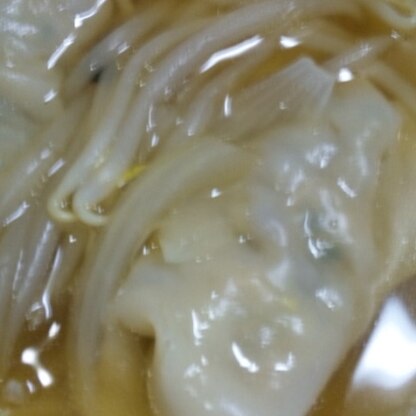 タルピさん、こんにちはｗ
餃子入りもやしスープこさえましたぁｗ
簡単でおいしい！ｗｗ
これからの寒い季節、ハフハフ食べたいウマウマの一品ですねぇｗ♪